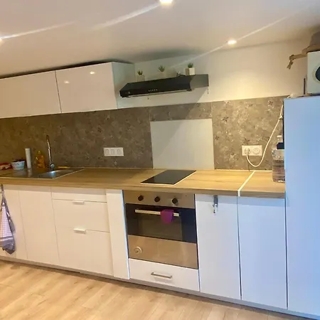 アパート Le Carolo